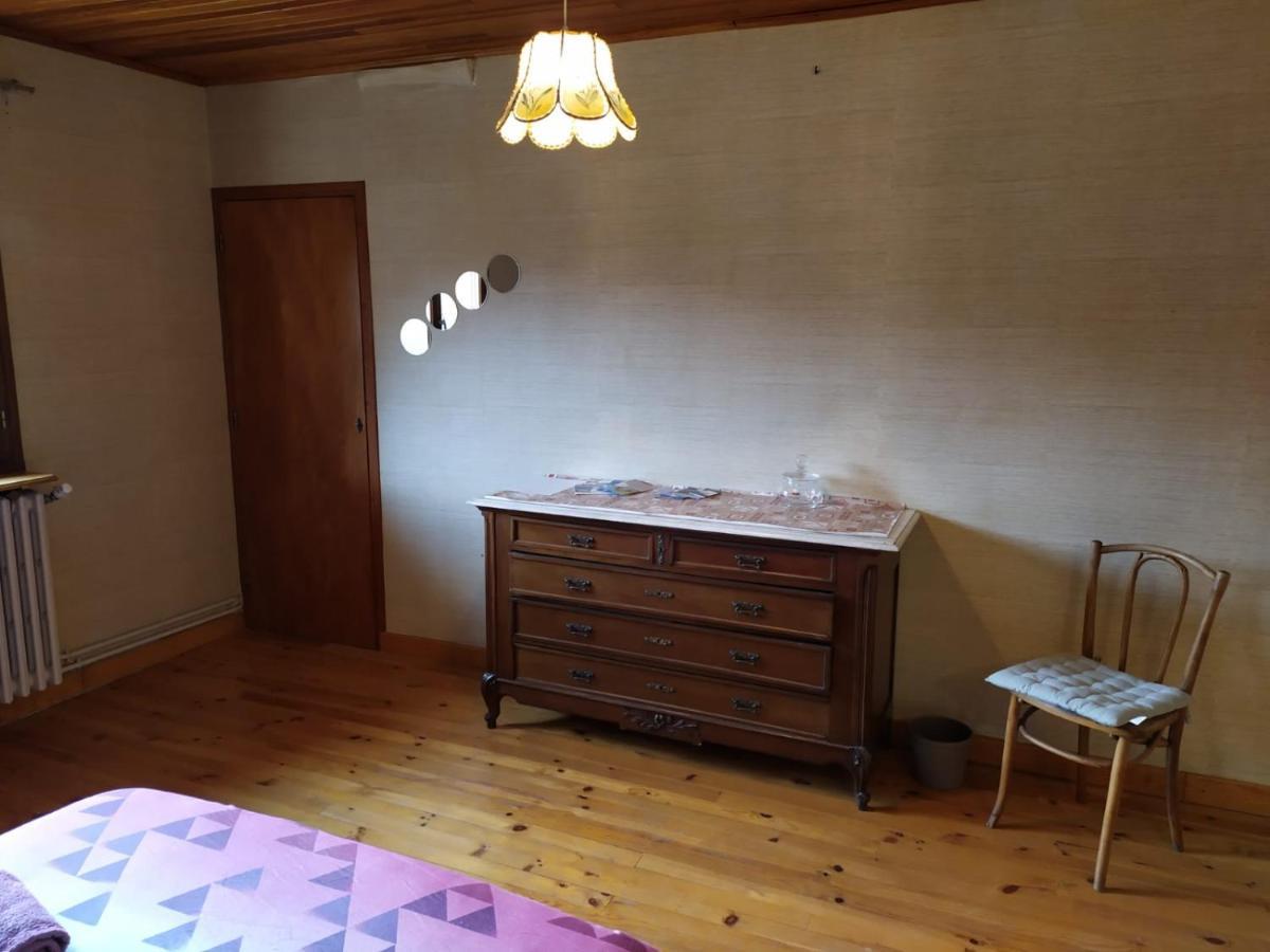 Chardon Bleu Appartement Chambre Cuisine Coin A Manger Sanitaires Salle D'Eau بارسلونات المظهر الخارجي الصورة